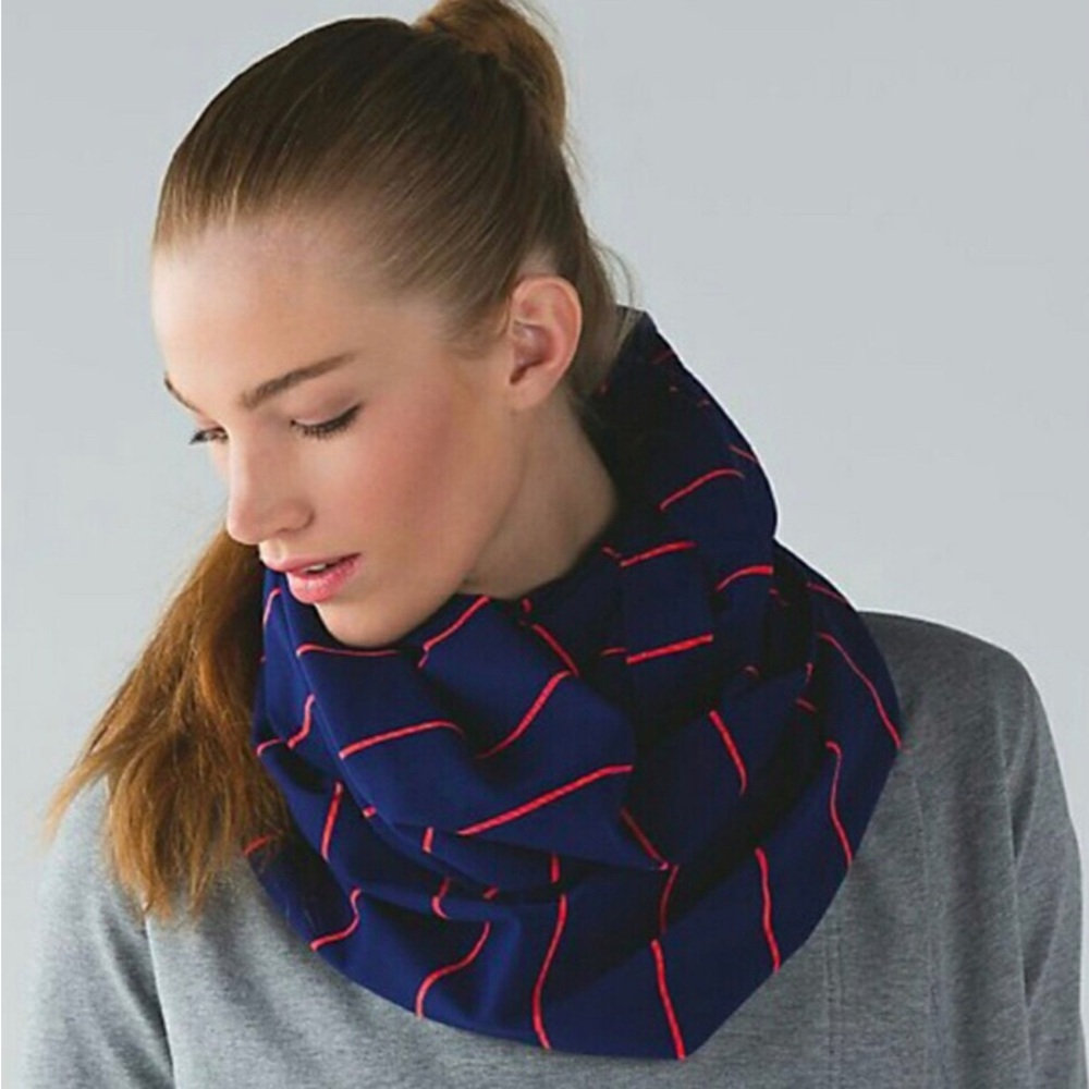 Lululemon Vinyasa Scarf 🧣